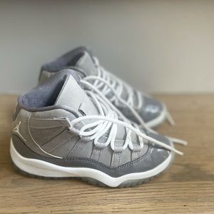 NIKE Air Jordan Jordan 11  Cool Grey